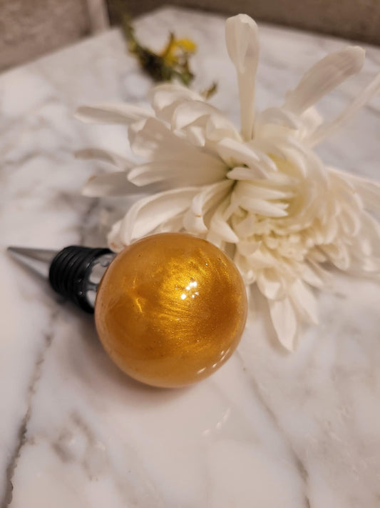 Golden wine stopper