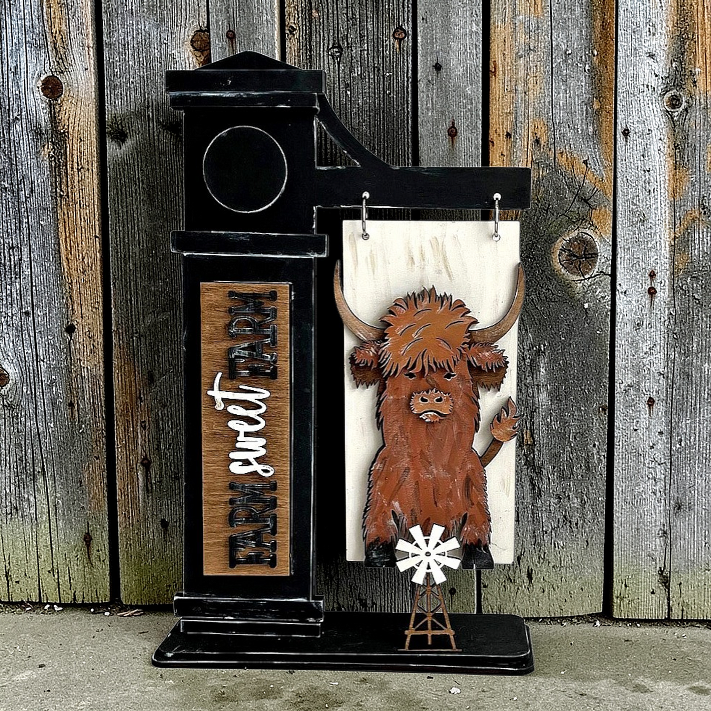 Interchangeable post attachments