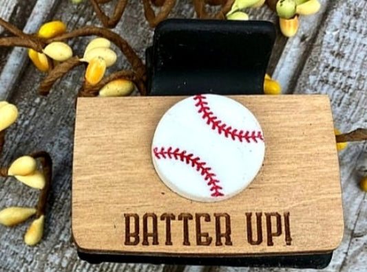 Batter up small claw clip