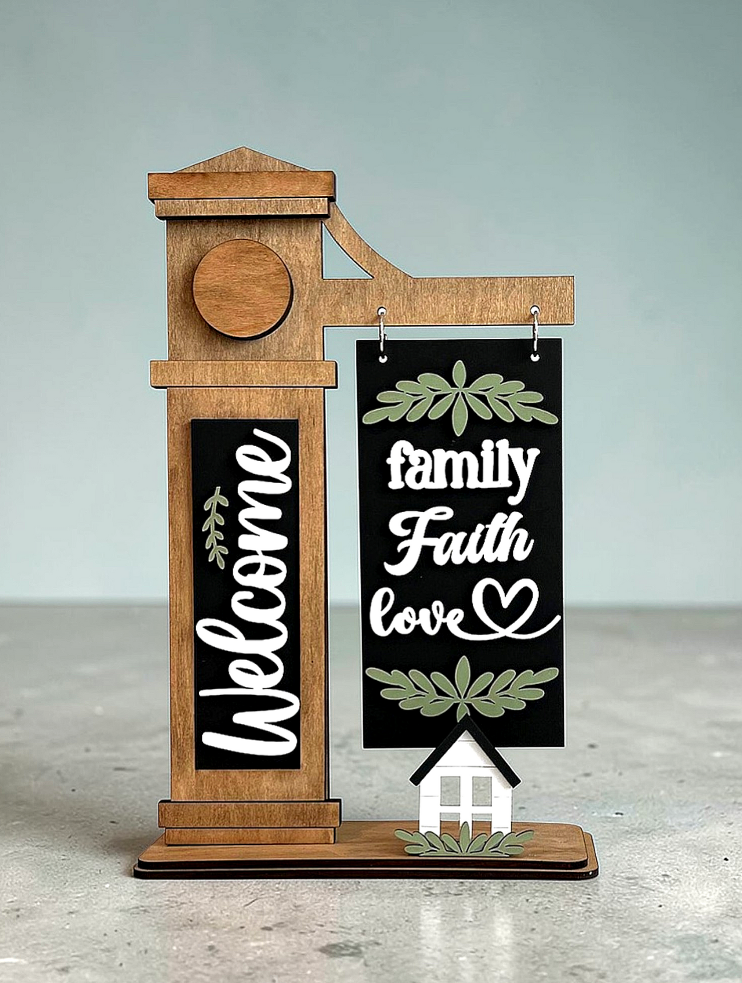 Interchangeable post attachments