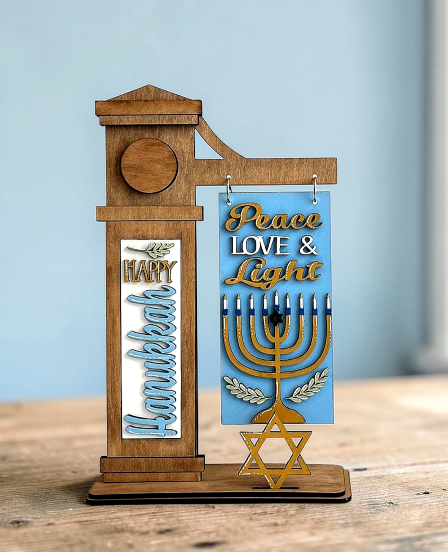 Interchangeable post attachments